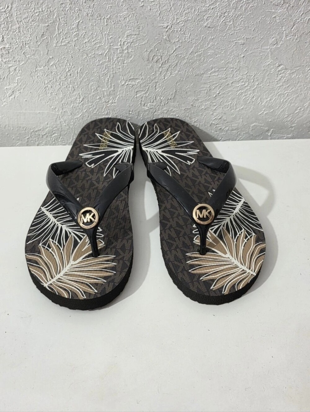 Michael Kors MK Flip-Flops Tropical Palm Print Black Sandals Women's Size 10